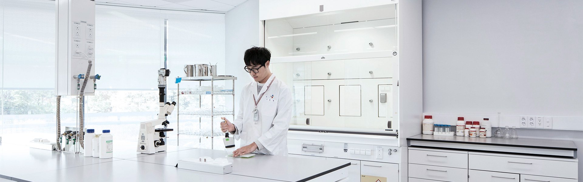 Man working in laboratory